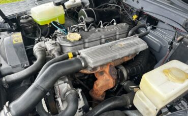 Land-Rover-Defender-1980-SUV-22