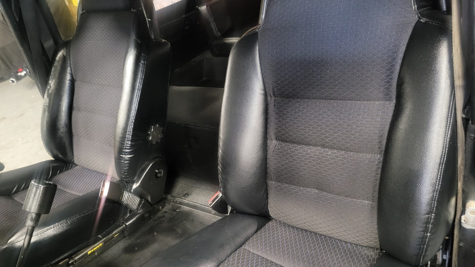 Land-Rover-Defender-1980-SUV-32