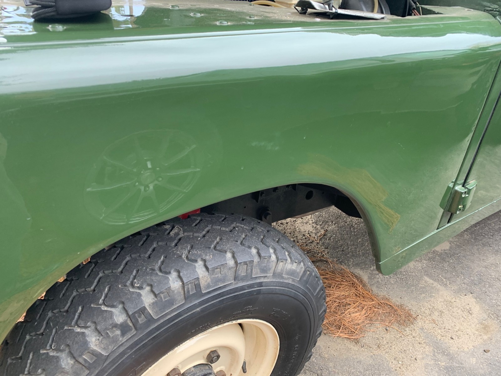 Land-Rover-Defender-1982-Crew-Cab-Pickup-4