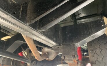 Land-Rover-Defender-1982-Crew-Cab-Pickup-7