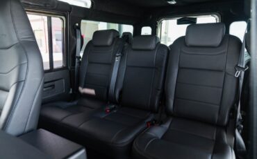 Land-Rover-Defender-1984-26