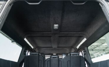 Land-Rover-Defender-1984-27