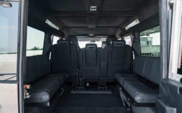 Land-Rover-Defender-1984-29