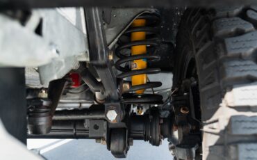 Land-Rover-Defender-1984-35