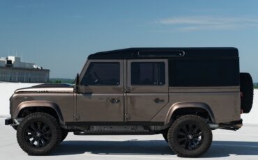 Land-Rover-Defender-1984-5