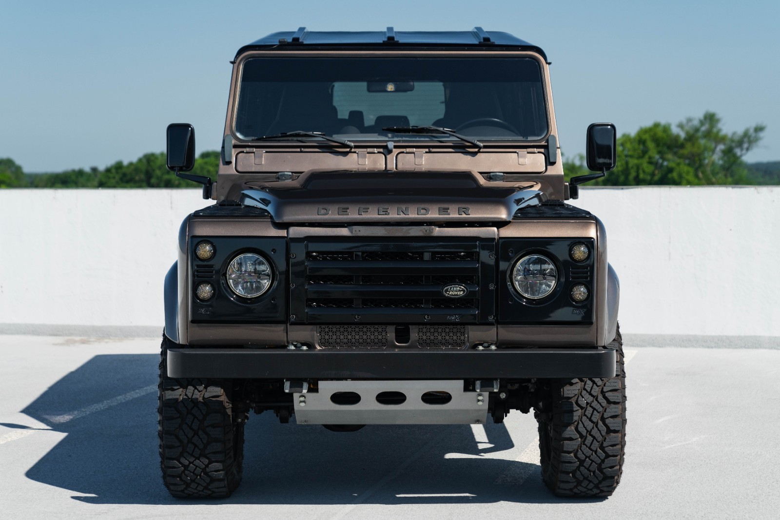 Land-Rover-Defender-1984-6