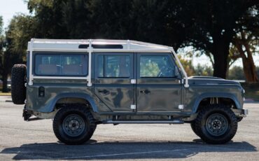 Land-Rover-Defender-1984-Sport-Utility-18