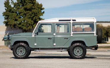 Land-Rover-Defender-1984-Sport-Utility-19