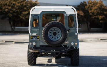 Land-Rover-Defender-1984-Sport-Utility-23