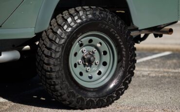 Land-Rover-Defender-1984-Sport-Utility-26