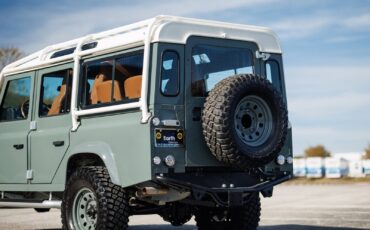 Land-Rover-Defender-1984-Sport-Utility-31