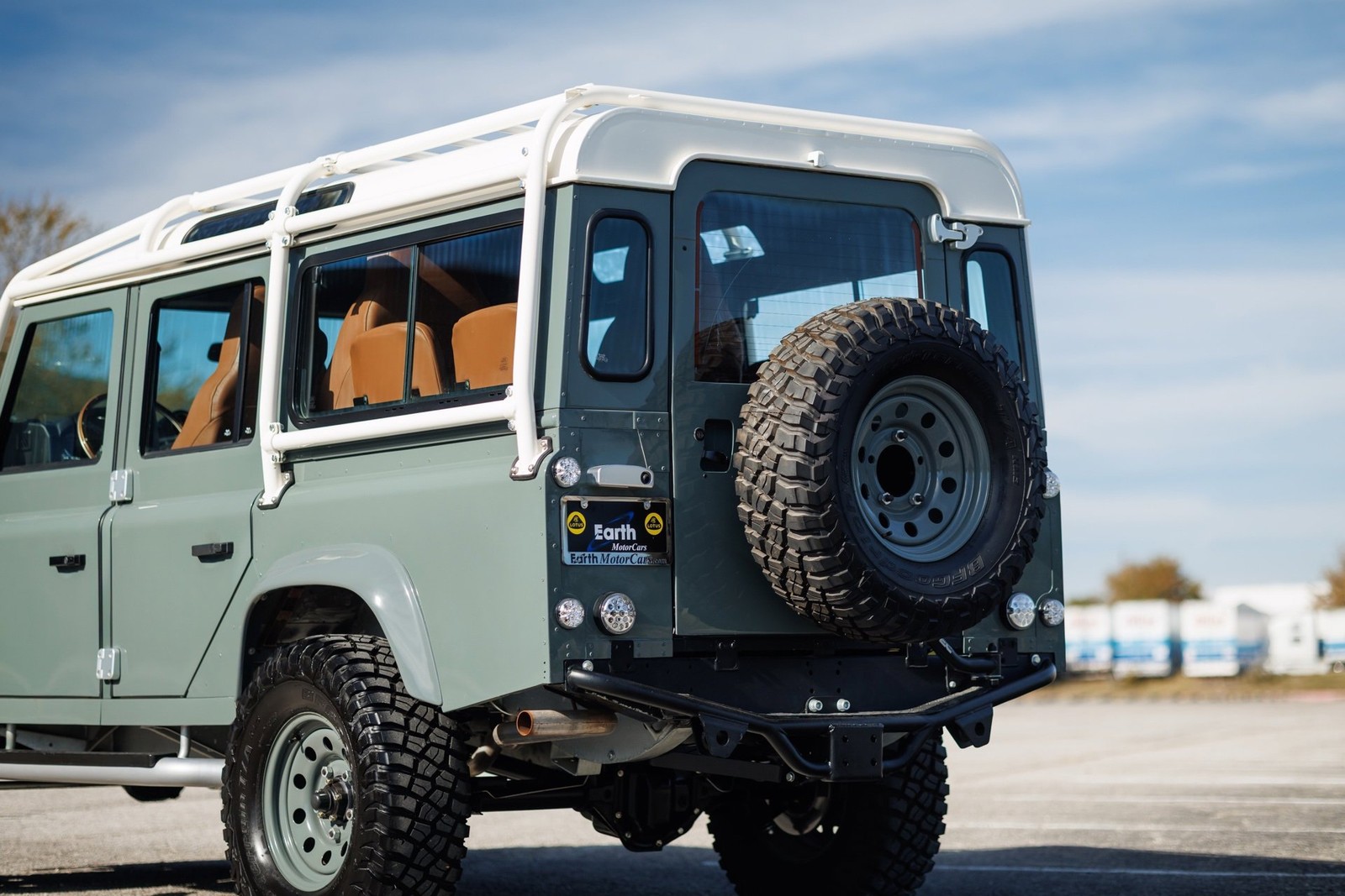 Land-Rover-Defender-1984-Sport-Utility-31