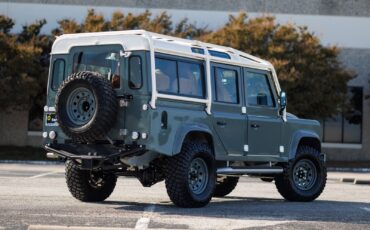 Land-Rover-Defender-1984-Sport-Utility-8