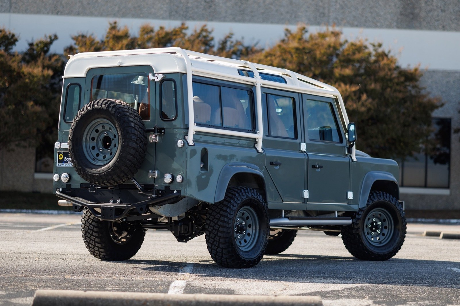 Land-Rover-Defender-1984-Sport-Utility-8