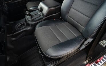 Land-Rover-Defender-1985-Finance-Trade-Welcomed-14