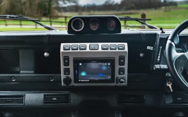 Land-Rover-Defender-1985-Finance-Trade-Welcomed-19