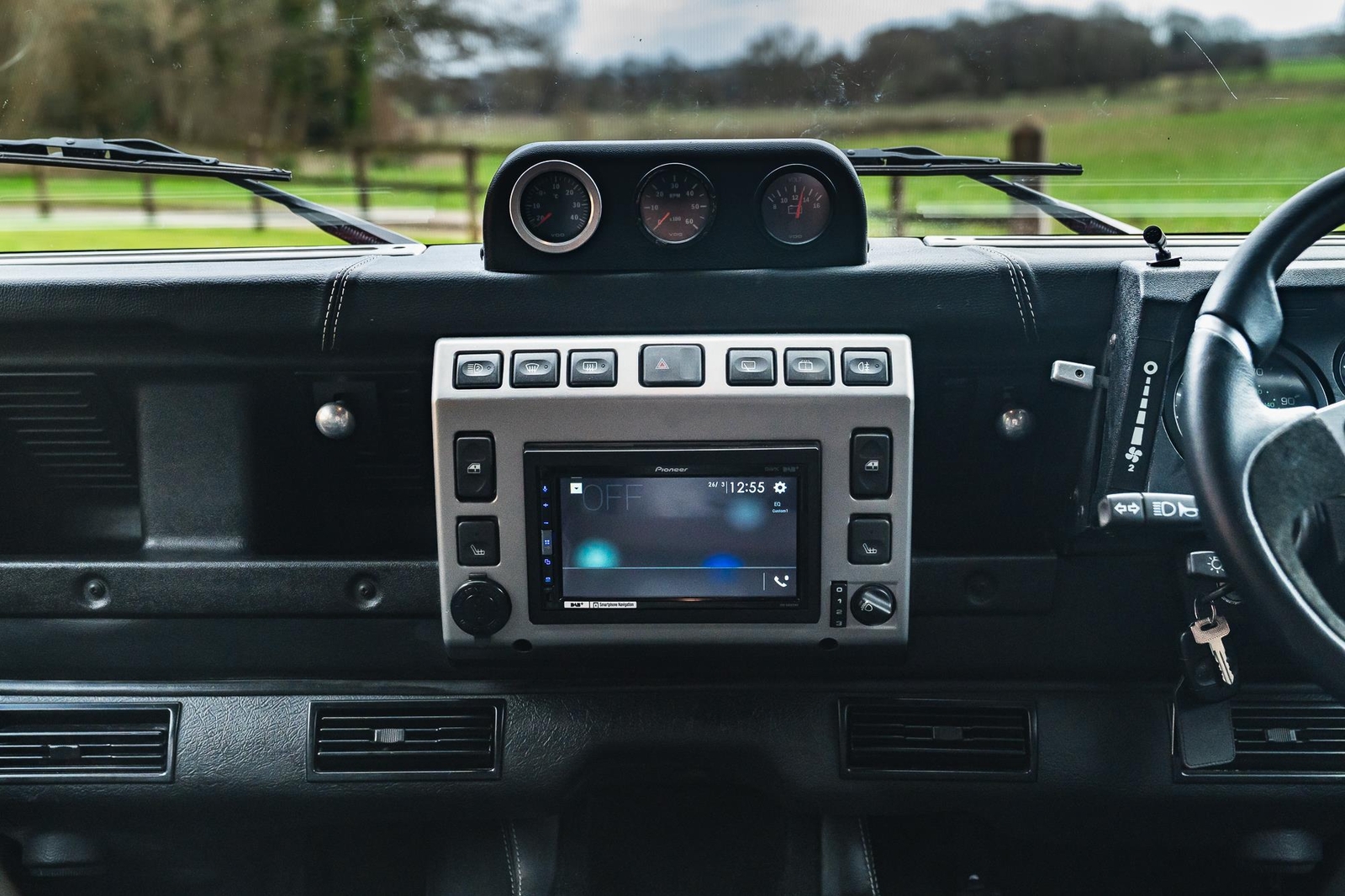 Land-Rover-Defender-1985-Finance-Trade-Welcomed-19