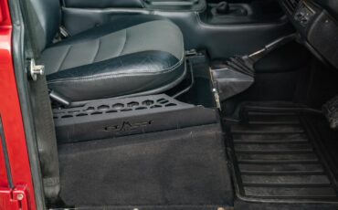 Land-Rover-Defender-1985-Finance-Trade-Welcomed-22