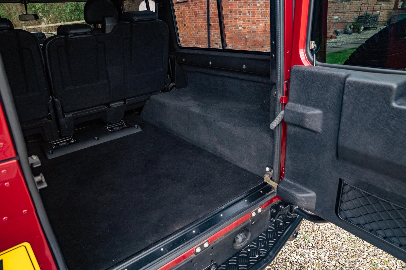 Land-Rover-Defender-1985-Finance-Trade-Welcomed-31