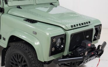 Land-Rover-Defender-1988-11