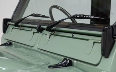 Land-Rover-Defender-1988-16