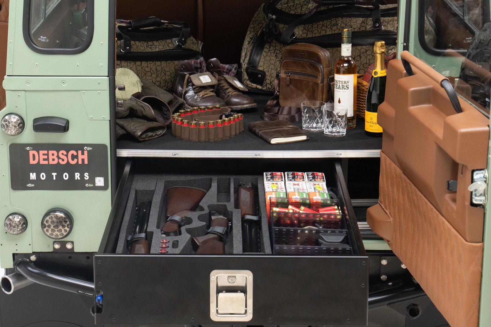 Land-Rover-Defender-1988-20