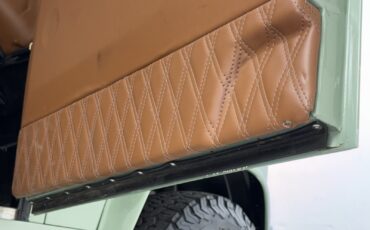 Land-Rover-Defender-1988-33