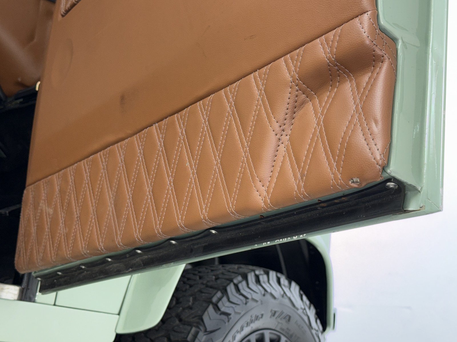 Land-Rover-Defender-1988-33