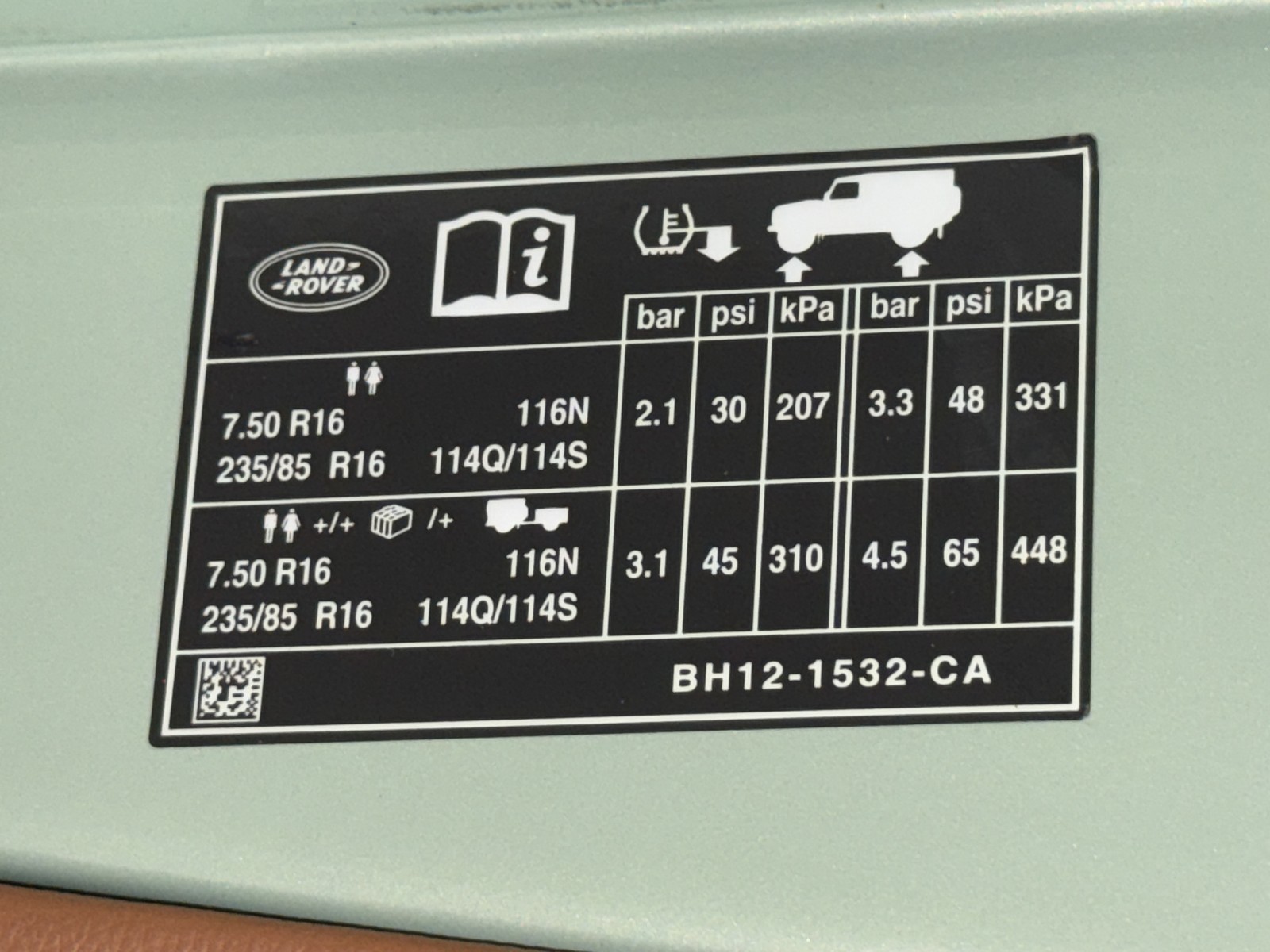 Land-Rover-Defender-1988-34