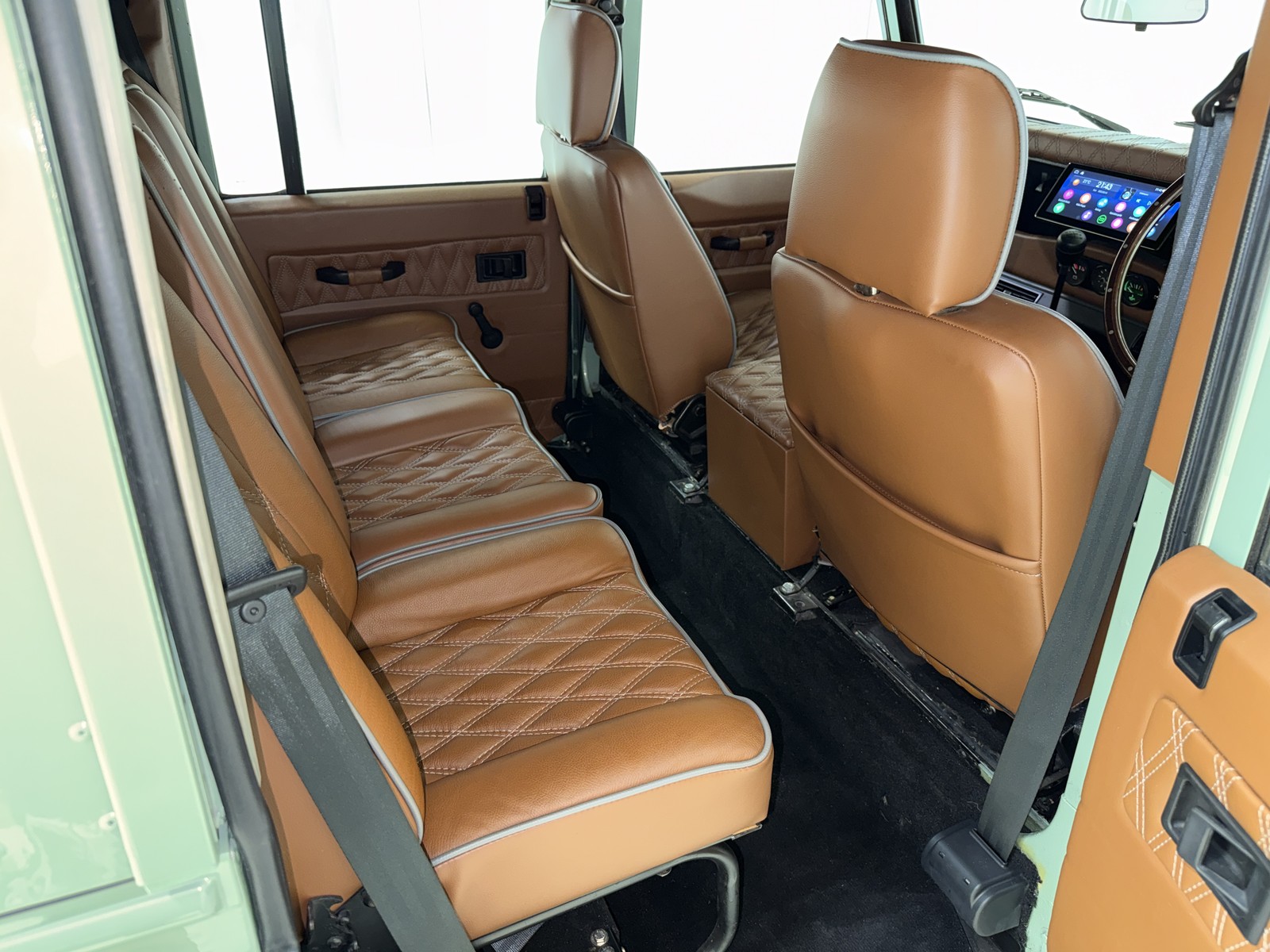 Land-Rover-Defender-1988-35