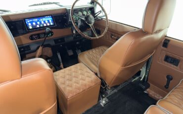 Land-Rover-Defender-1988-37