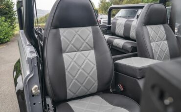 Land-Rover-Defender-1988-Finance-Trade-Welcomed-11