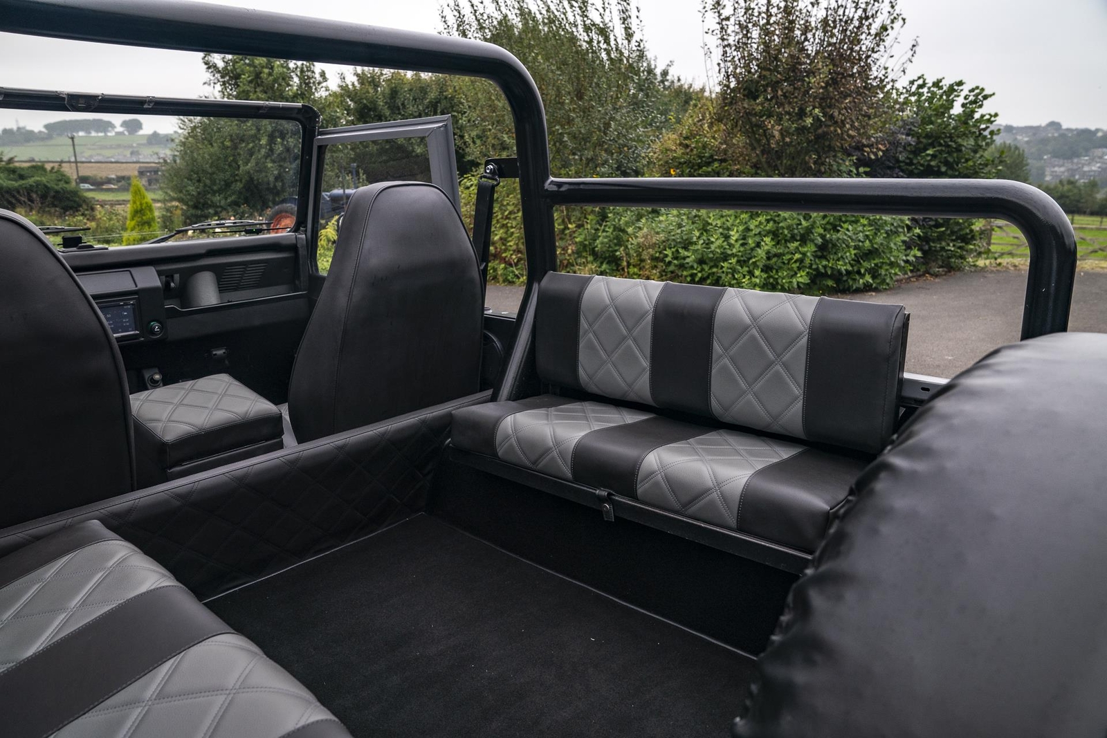 Land-Rover-Defender-1988-Finance-Trade-Welcomed-14