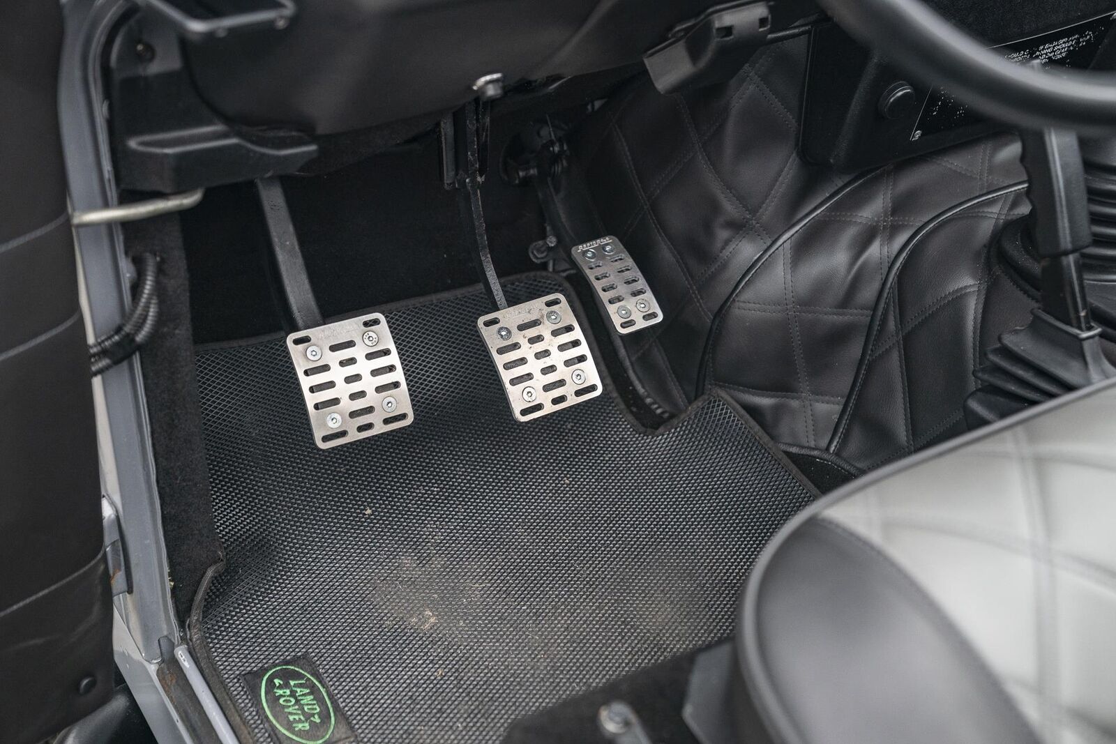 Land-Rover-Defender-1988-Finance-Trade-Welcomed-22