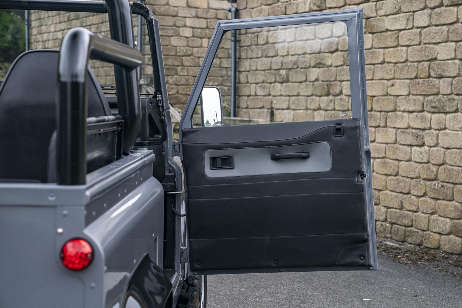 Land-Rover-Defender-1988-Finance-Trade-Welcomed-27