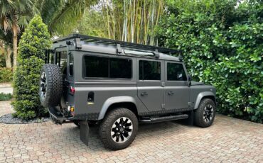 Land-Rover-Defender-1988-SUV-1
