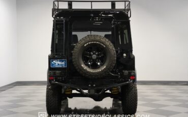 Land-Rover-Defender-1991-SUV-10