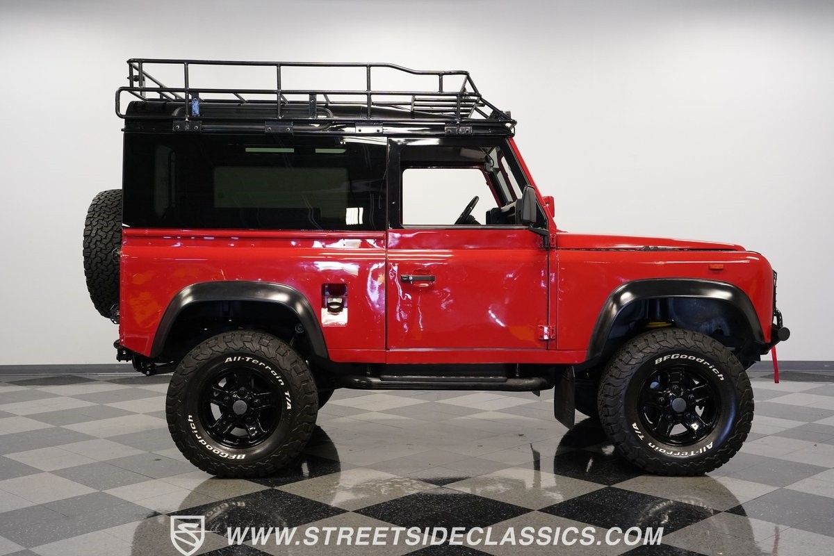 Land-Rover-Defender-1991-SUV-14