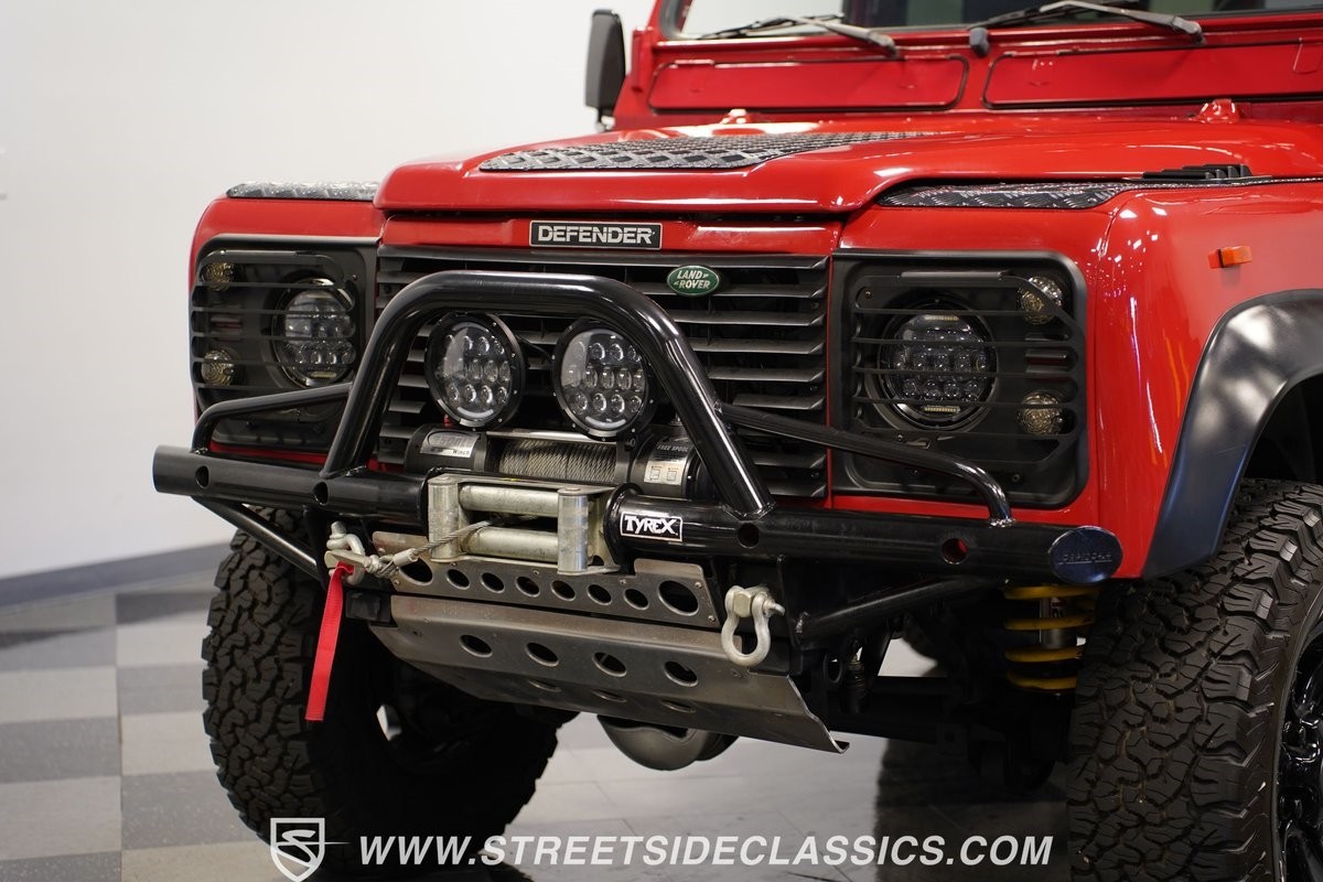 Land-Rover-Defender-1991-SUV-19