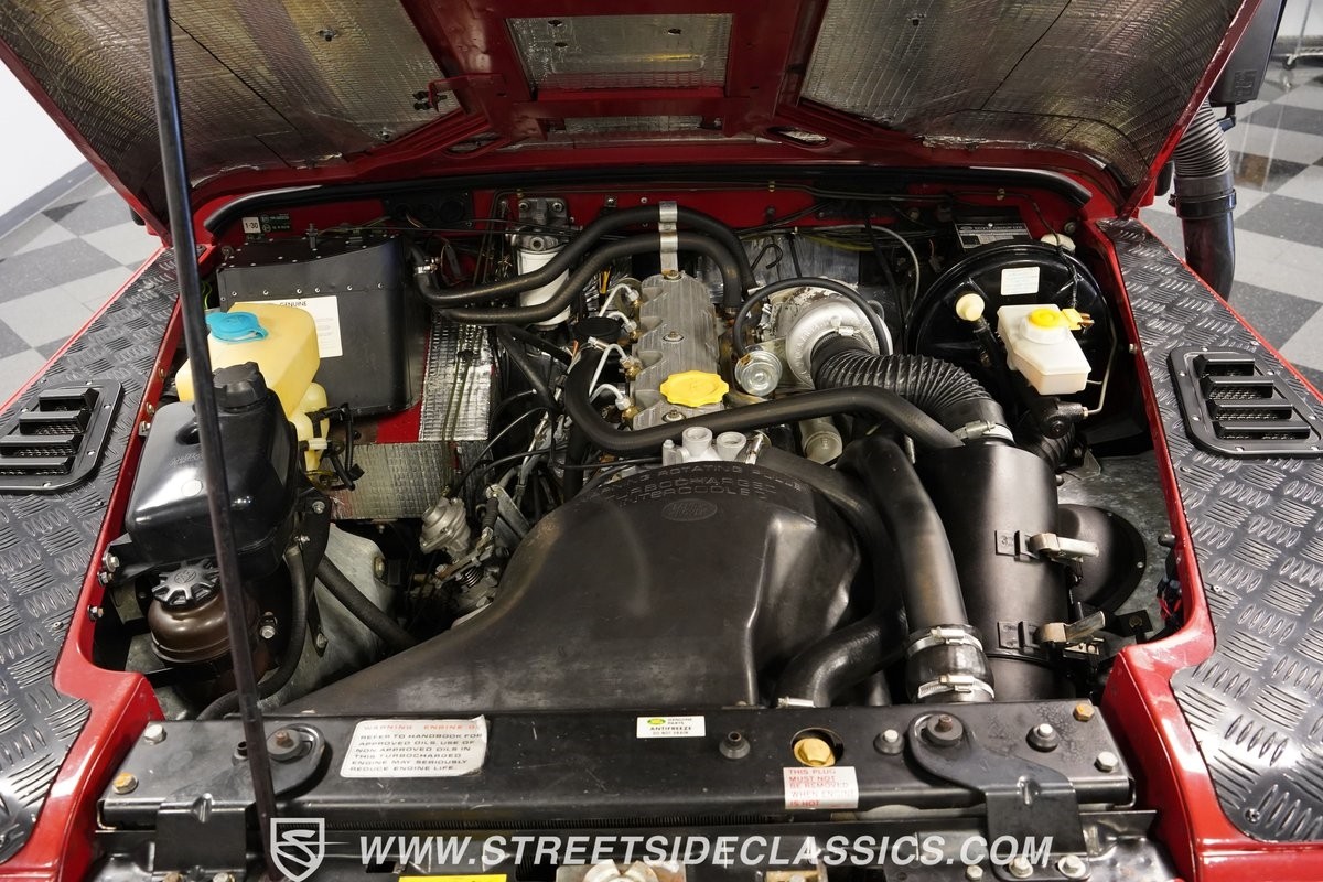 Land-Rover-Defender-1991-SUV-3