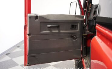 Land-Rover-Defender-1991-SUV-37