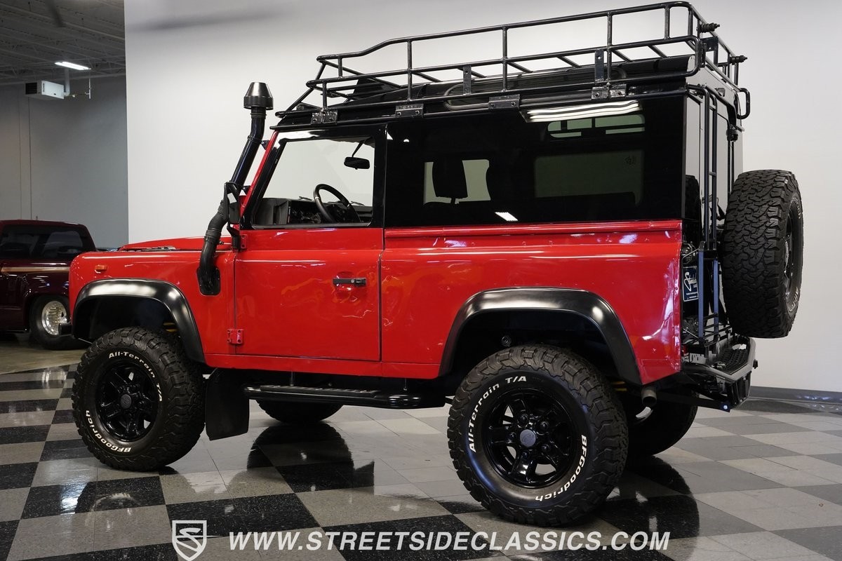 Land-Rover-Defender-1991-SUV-8