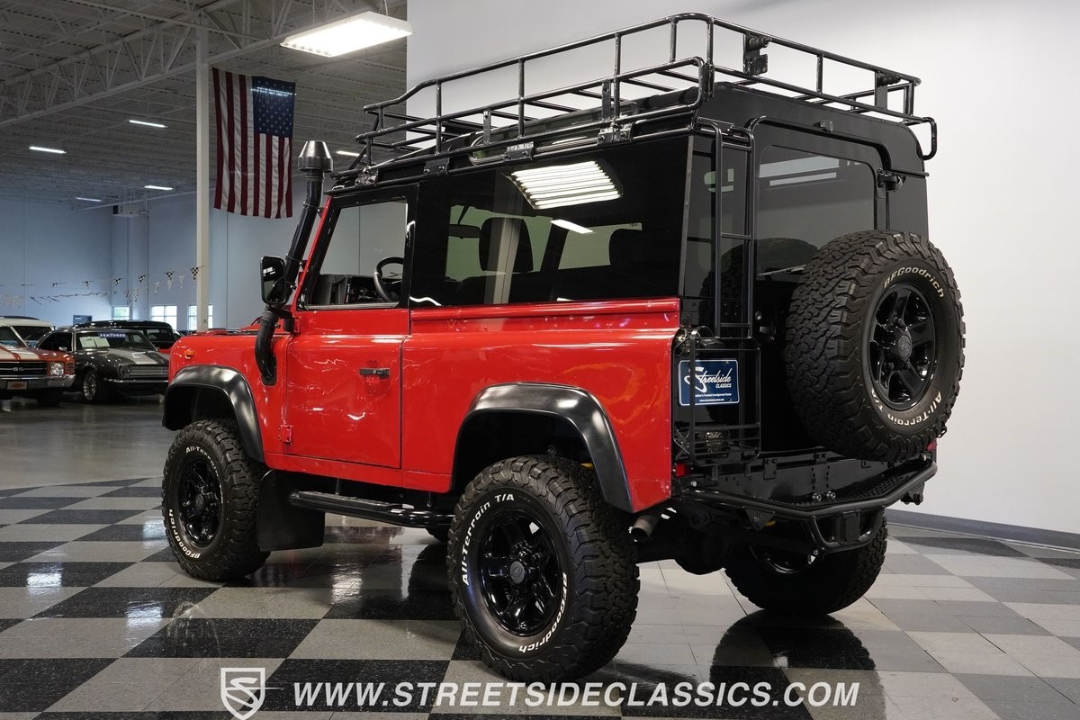 Land-Rover-Defender-1991-SUV-9