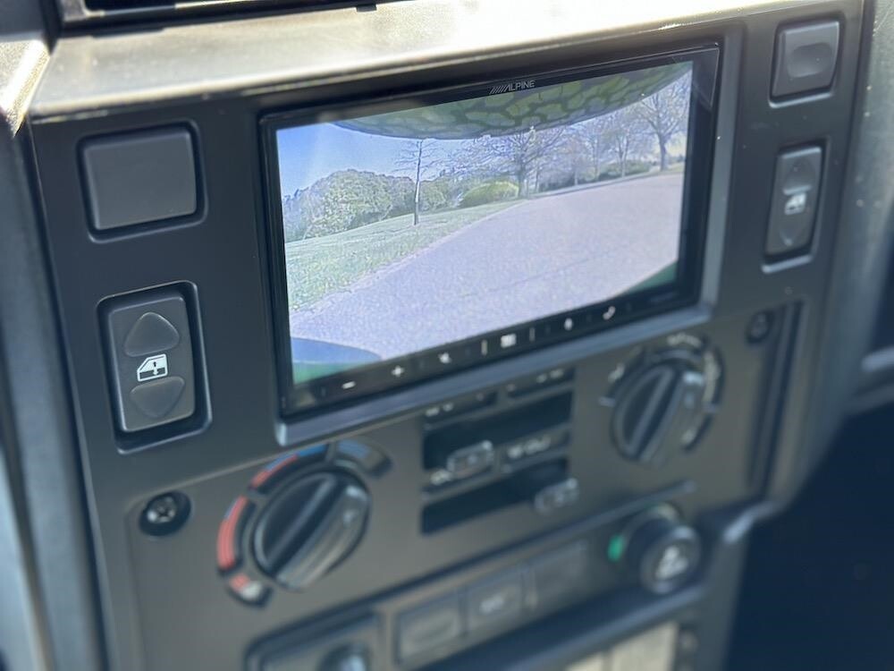 Land-Rover-Defender-1992-8