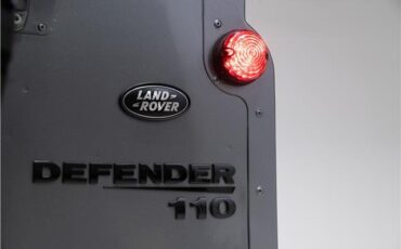 Land-Rover-Defender-1993-32