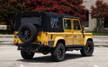 Land-Rover-Defender-1993-4D-Sport-Utility-11