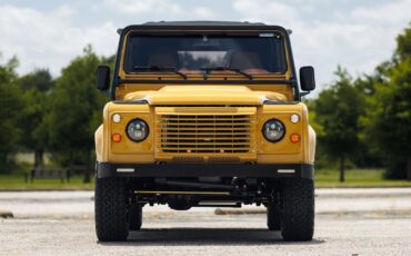 Land-Rover-Defender-1993-4D-Sport-Utility-17