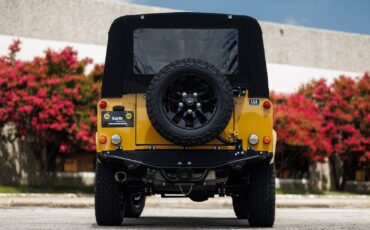 Land-Rover-Defender-1993-4D-Sport-Utility-18