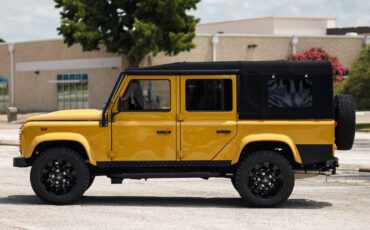 Land-Rover-Defender-1993-4D-Sport-Utility-32