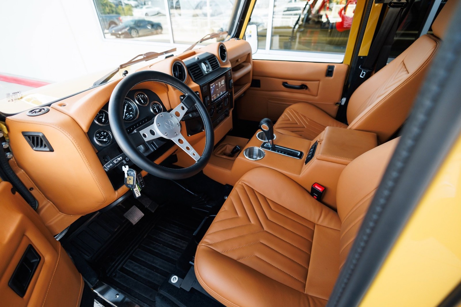Land-Rover-Defender-1993-4D-Sport-Utility-36